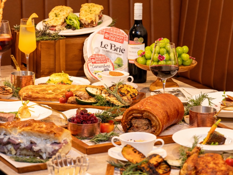 Merayakan akhir pekan dengan Saturday brunch di La Floriane Bistro, Mövenpick Hotel Jakarta City Centre dengan menu favorit European Classic dalam balutan umami