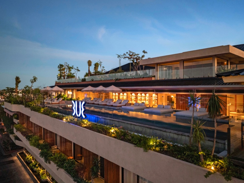 TUI BLUE Berawa Infinity Pool 