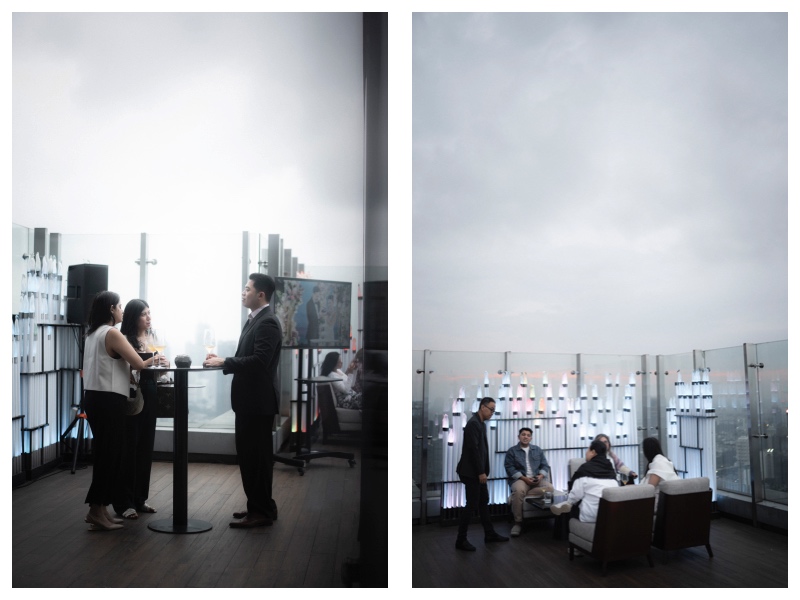 Cocktail dinikmati sambil mingle, baik di dalam maupun luar ruangan