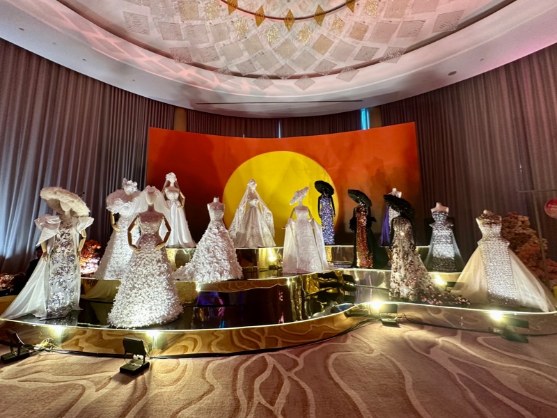 Gaun karya Soko Wiyono dalam Weddings by Marriott Bonvoy Indonesia Showcase 2026.