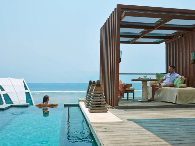The Ritz-Carlton, Bali menghadirkan pengalaman honeymoon yang memadukan panorama Samudra Hindia, suite dan vila mewah, wellness, kuliner, serta pengalaman budaya Bali untuk merayakan cinta.