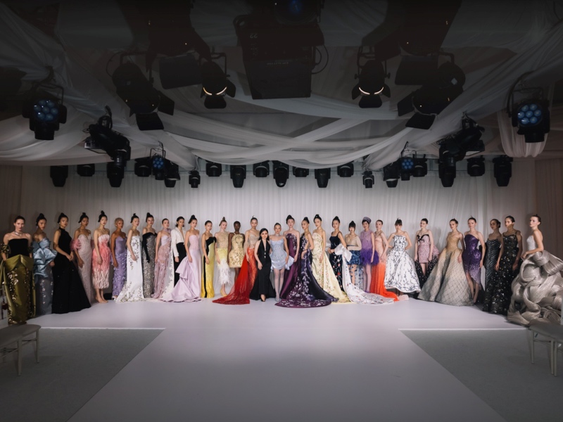 15 Tahun Cerita Couture House of Monica Ivena dalam SPECTRUM Perempuan