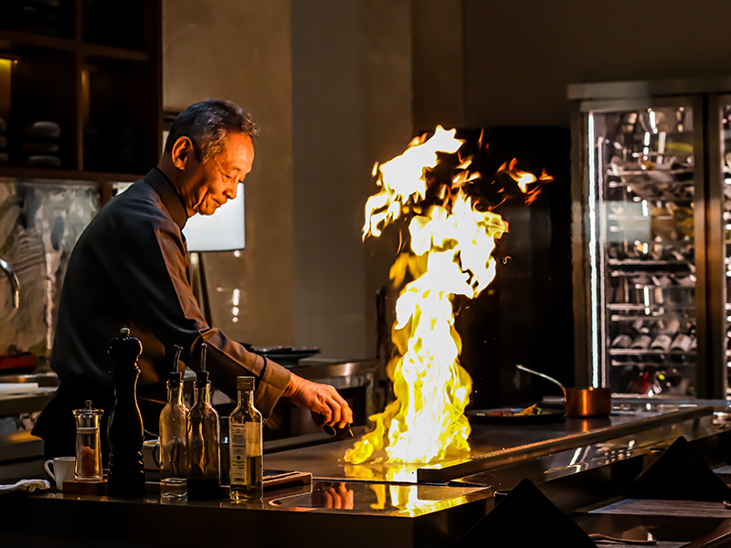 InterContinental Jakarta Pondok Indah Menyambut Master Teppanyaki Hidemaro Hodaka