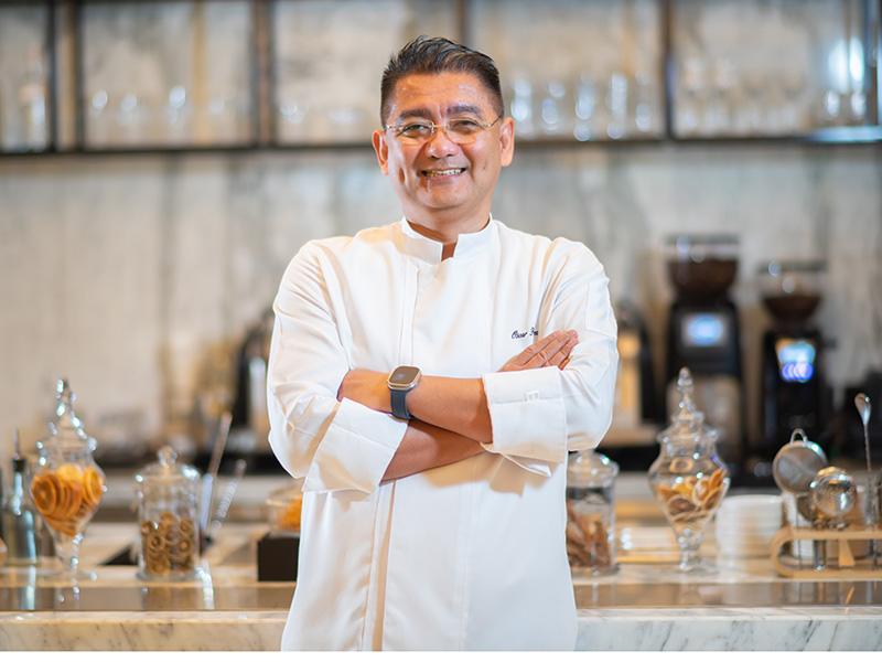 The St.Regis Jakarta Menyambut Oscar Perez sebagai Director of Culinary