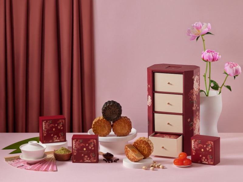 Koleksi hampers mooncake Shangri-La Jakarta 