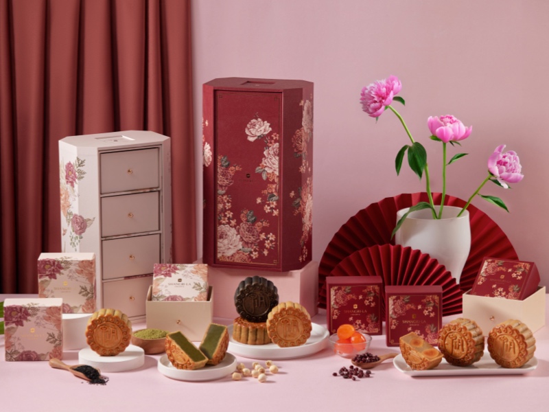 Koleksi mooncake eksklusif JIA Shangri-La Jakarta