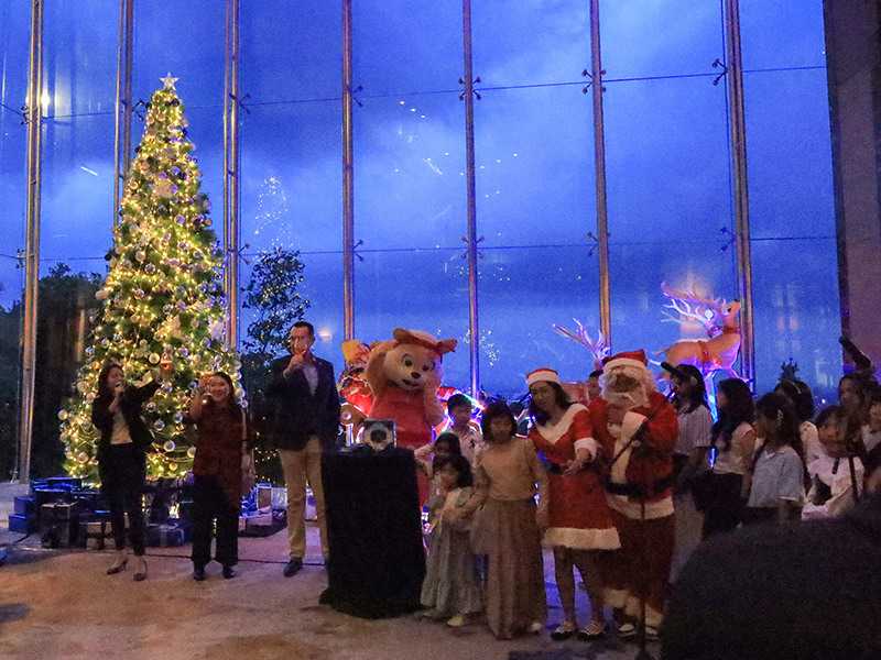 Christmas Tree Lighting Ceremony at InterContinental Bandung Dago Pakar