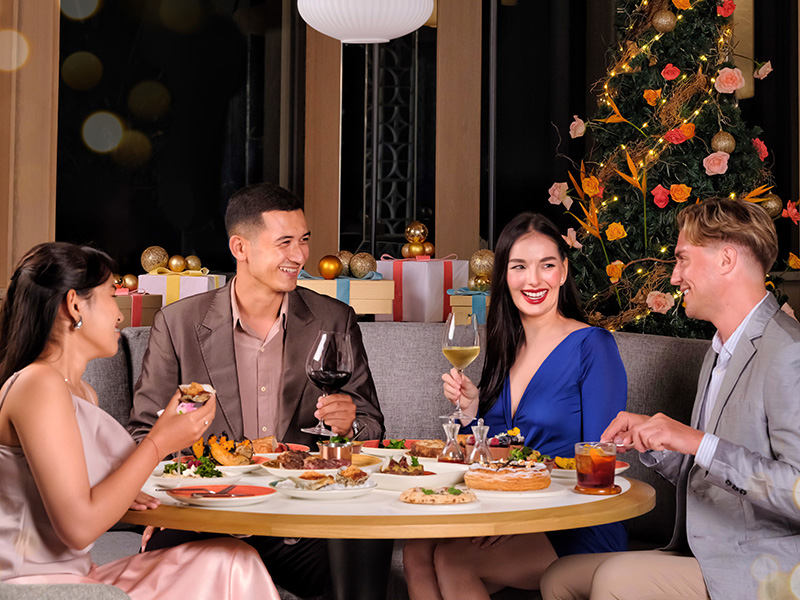 Akhir Tahun di Padma Resort Legian dalam Balutan Festive in Bloom 