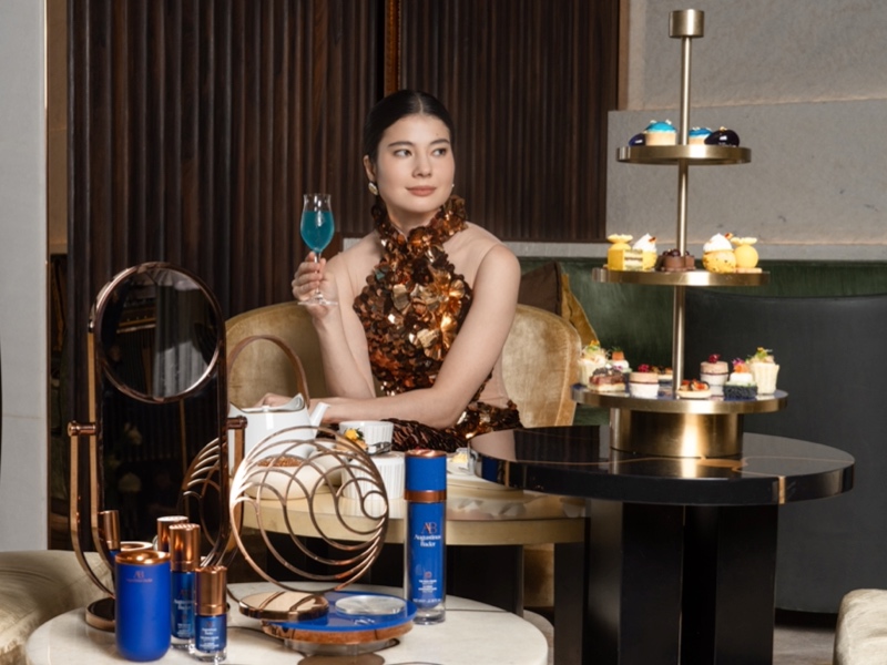 Shades of Blue Afternoon Tea di The St. Regis Jakarta bersama Augustinus Bader