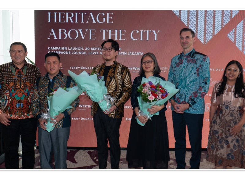 The Westin Jakarta meluncurkan The Westin Jakarta Gallery di Champagne Lounge, lantai 52, yang mempertemukan karya batik, perhiasan, dan busana Indonesia sepanjang Oktober 2026.