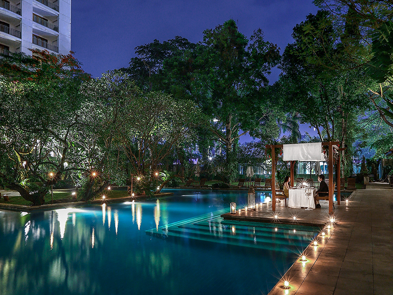 Romantic Cabana by The Pool 