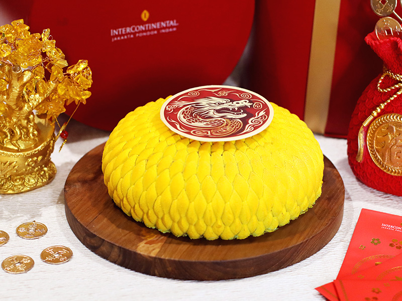 Golden Dragon Cake