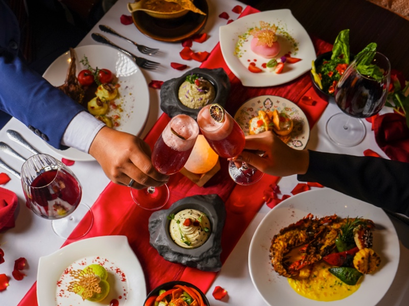 Makan malam romantis merayakan Valentine's Day di Le Meridien Jakarta 