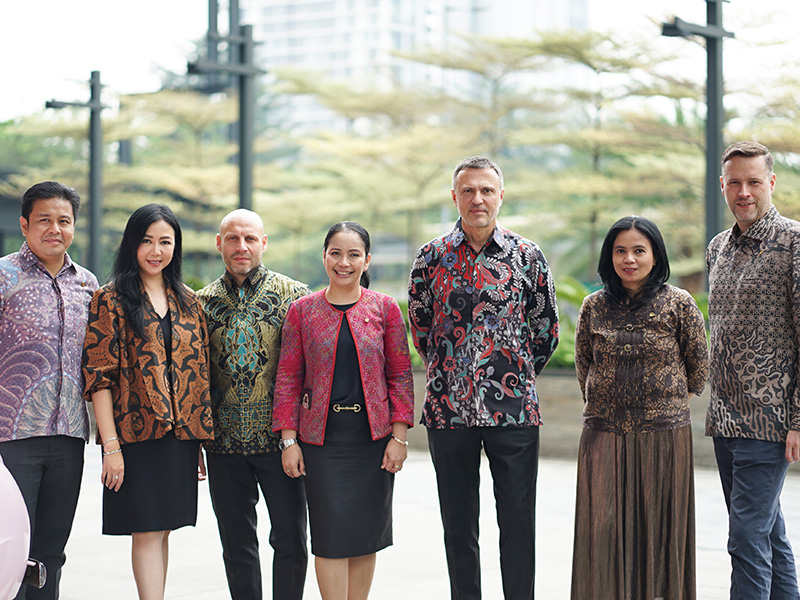Perayaan Ulang Tahun Ke-4 The Langham, Jakarta: Berbagi Semangat Kebersamaan dan Berbagi Untuk Komunitas