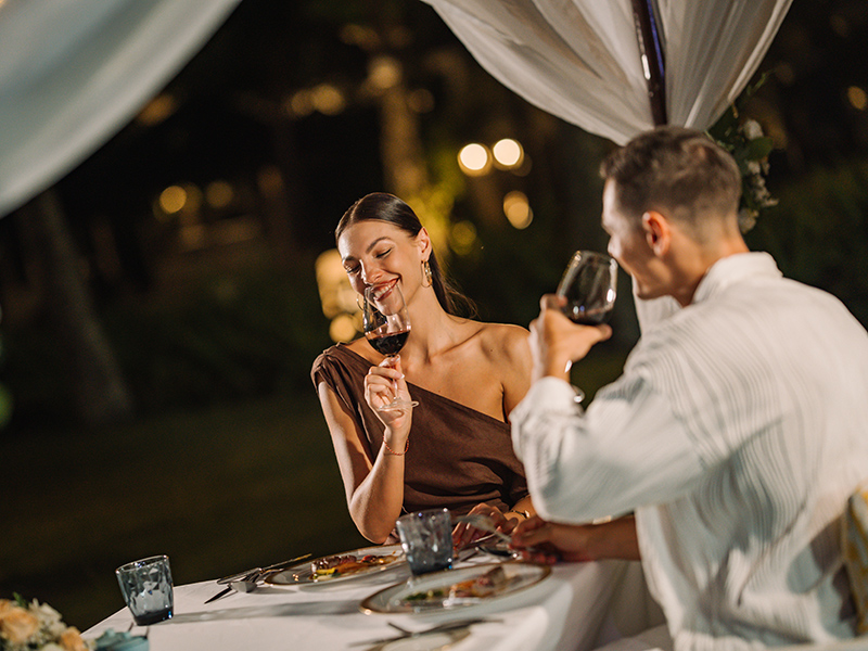 From Sunset to Forever: InterContinental Bali Resort Ciptakan Momen Romantis di Jimbaran