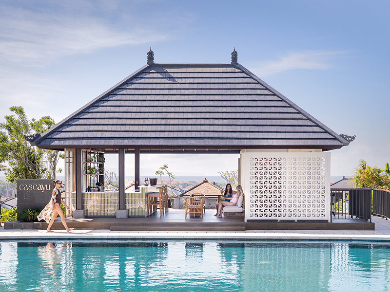 Cascayu: Poolside Dining Experience di Renaissance Bali Nusa Dua Resort