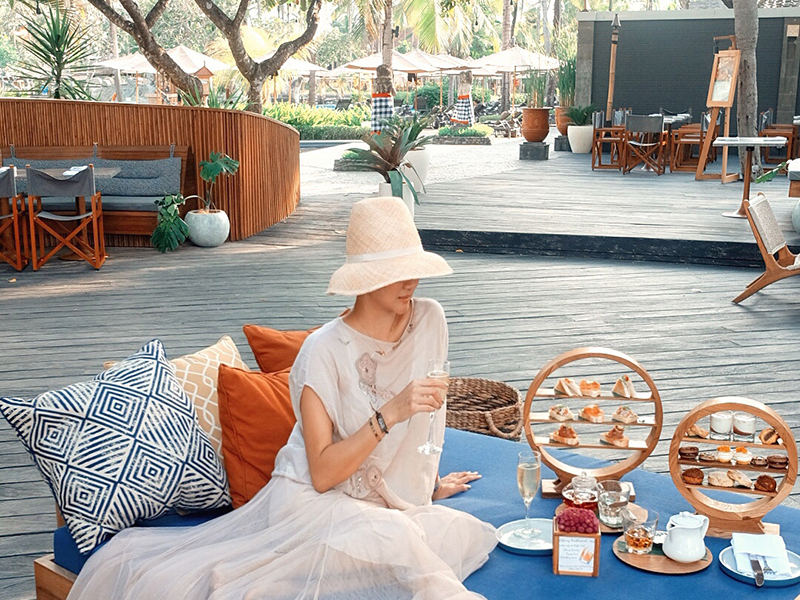 Relax In The New Uplifted Space of Sateria Beachside Restaurant