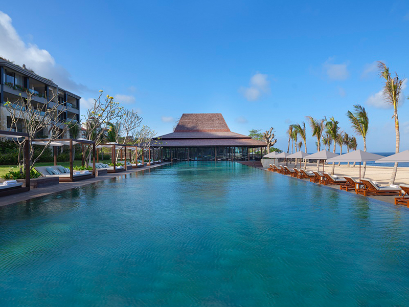 Reef Beach Club at The Apurva Kempinski Bali