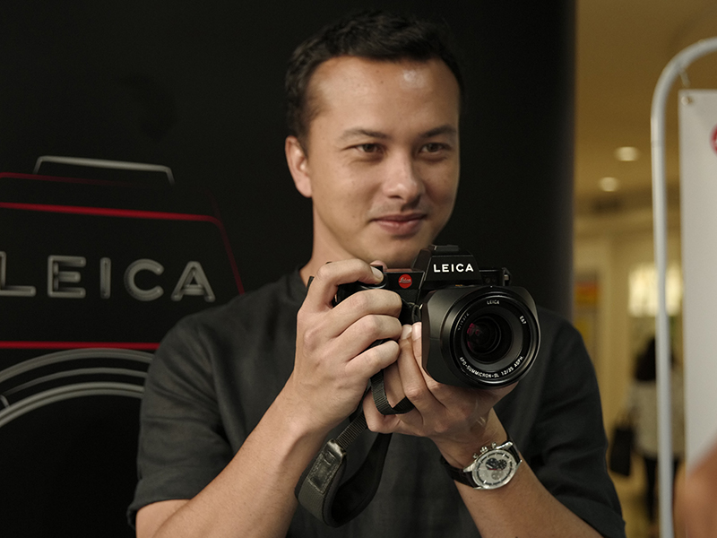 Leica FOTOS 2.0: Lancar. Instan. Dimana Saja