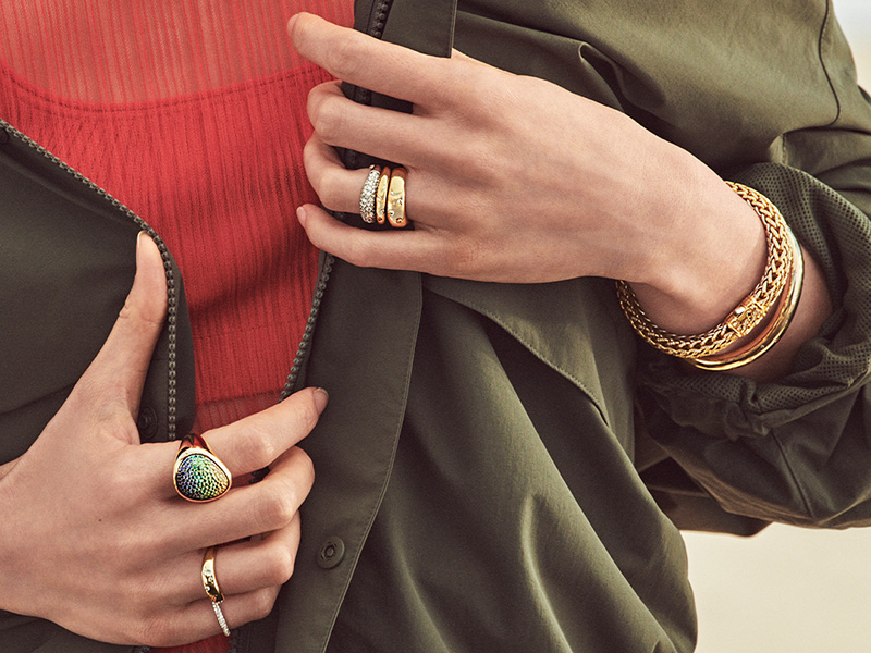 Ide Hadiah Jewelry dari Tren Musim Gugur 2024 John Hardy